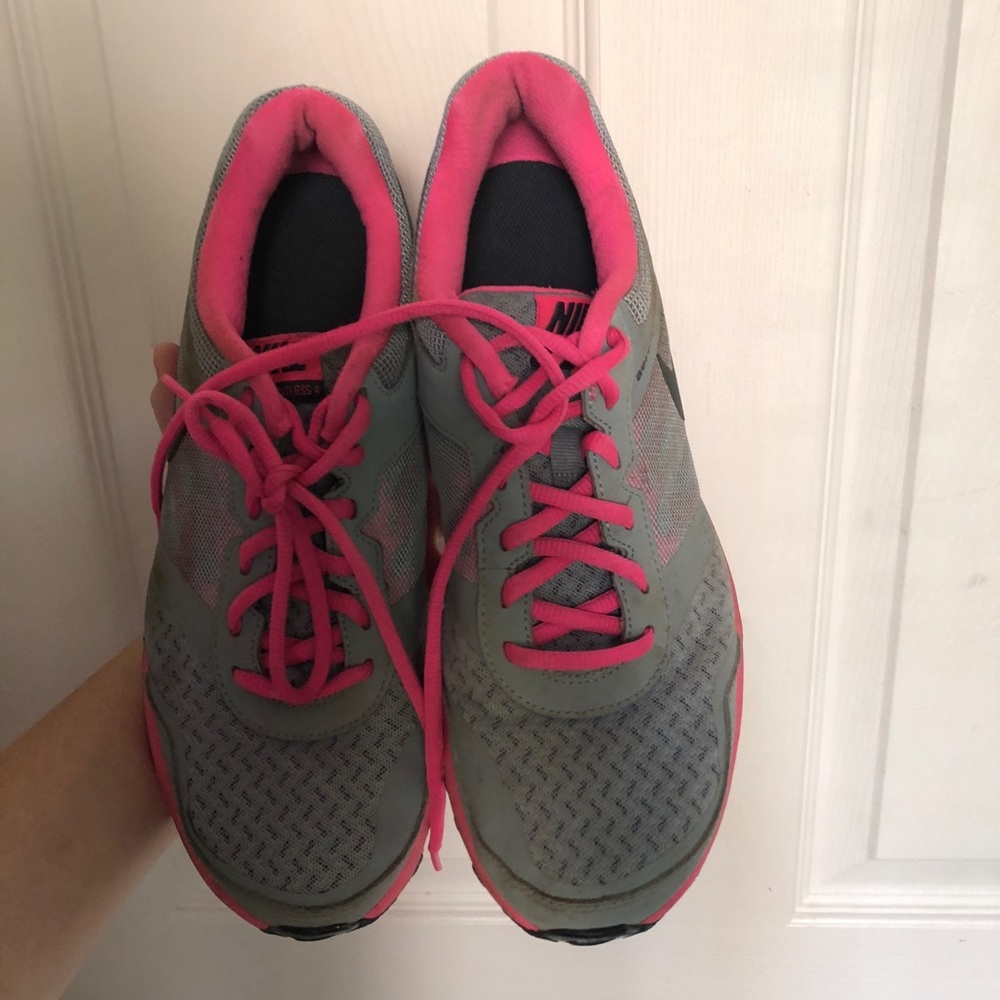 Nike workout sneakers | 10.5
